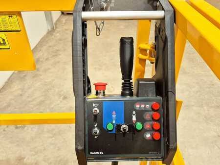 Piattaforme aeree a pantografo 2025  HAULOTTE COMPACT 12 AE (7)