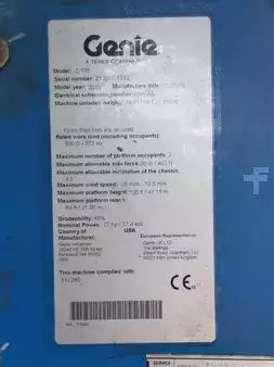 Plataforma Articulada 2010  GENIE Z135 70 (13)