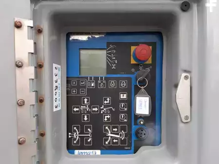 Plataforma Articulada 2010  GENIE Z135 70 (15)