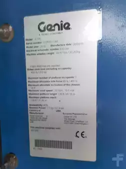 Plataforma Articulada 2010  GENIE Z135 70 (17)