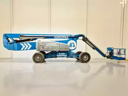 Plataforma Articulada 2010  GENIE Z135 70 (3)