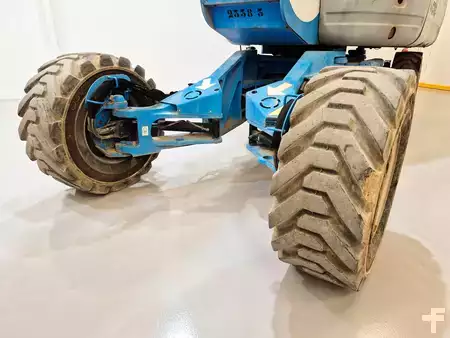 Plataforma Articulada 2010  GENIE Z135 70 (4)