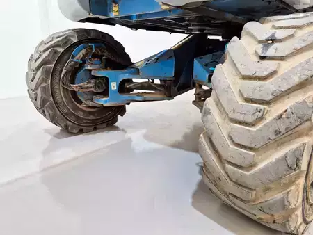 Plataforma Articulada 2010  GENIE Z135 70 (5)