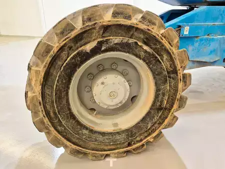 Plataforma Articulada 2010  GENIE Z135 70 (6)