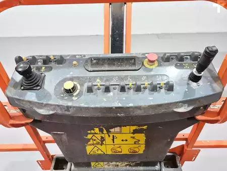 Articulated Boom 2014  JLG E600JP (6)