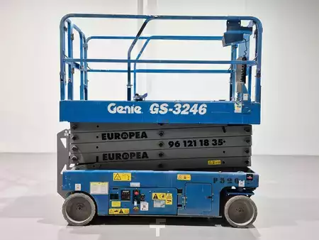 Pracovní plošina s nůžkovým zdvihem 2019  GENIE GS3246 (4)