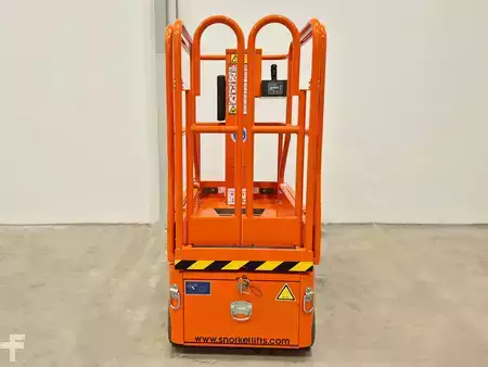 Vertikal / personløftere 2025  SNORKEL TM12 (4)