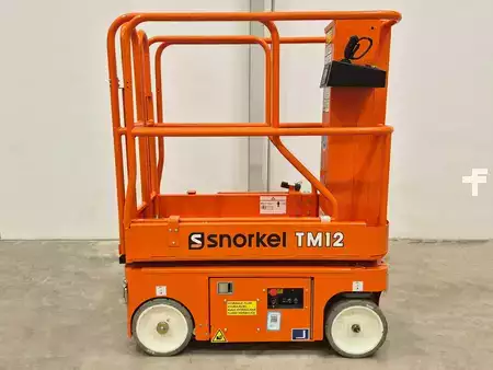 Vertikal / personløftere 2025  SNORKEL TM12 (5)