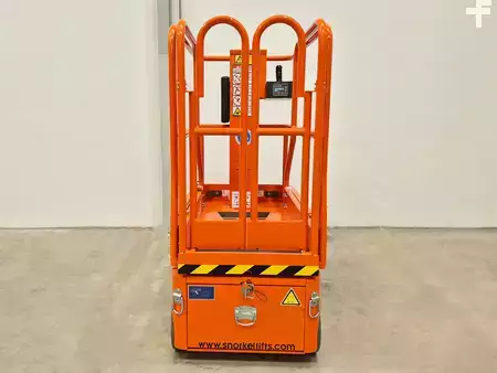 Függöleges emelö emelvény 2025  SNORKEL TM12 (4)