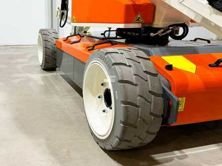 Kloubová pracovní plošina 2025  SNORKEL A38E (6)