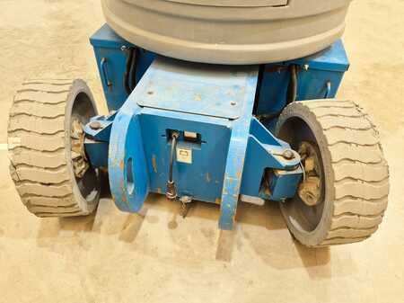 Kloubová pracovní plošina 2008  GENIE Z30 20NRJ (6)