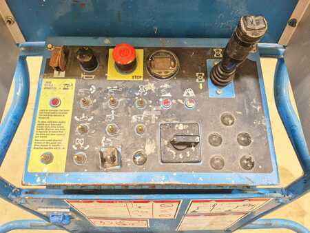 Piattaforme aeree articolate 2016  GENIE Z30 20NRJ (4)