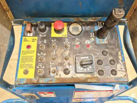 Piattaforme aeree articolate 2016  GENIE Z30 20NRJ (4)
