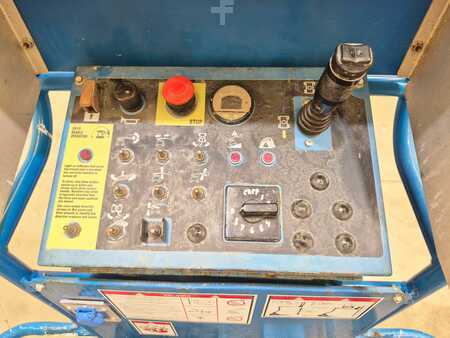 Piattaforme aeree articolate 2016  GENIE Z30 20NRJ (7)