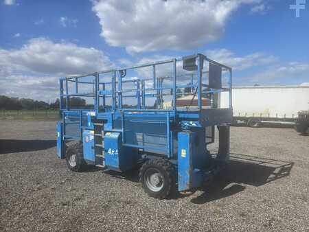 Piattaforme aeree a pantografo 2008  Genie GS3384 RT (2)