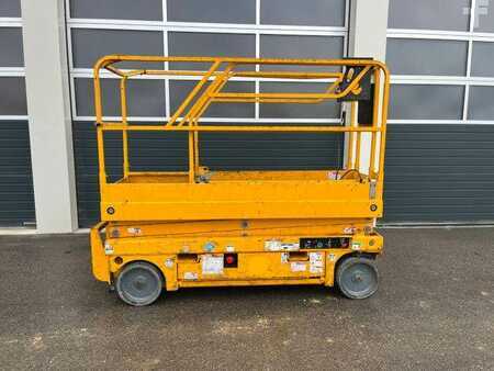 Scissor lift 2021 Haulotte Compact 8 - Scherenarbeitsbühne 8,2m, BJ 2021 (2)