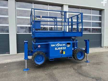 Skyjack SJ6832RT - 11,7m Diesel Arbeitsbühne 4x4