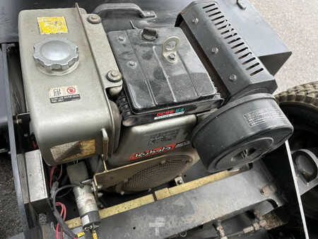 Kloubová pracovní plošina 2016  Niftylift HR12 Hybrid Gelenk-Teleskop-Bühne 12m (6)