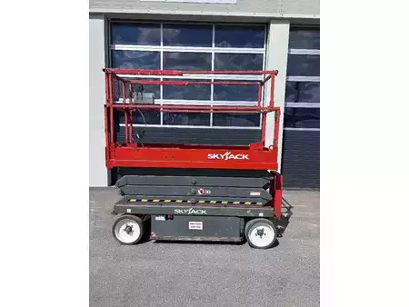 Scherenarbeitsbühne 2015  Skyjack SJ 3226 9,90m Scherenarbeitsbühne *Akku NEU* (2)