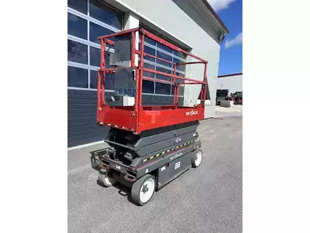 Scherenarbeitsbühne 2015  Skyjack SJ 3226 9,90m Scherenarbeitsbühne *Akku NEU* (6)