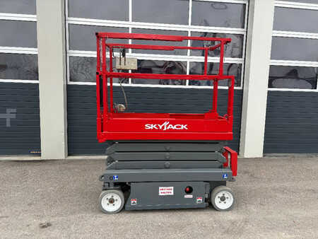 Scissors Lifts 2015  Skyjack SJ3219 - 7,80m Elektro Scherenarbeitsbühne (2)