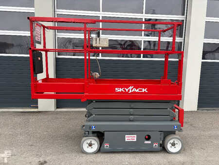 Scissors Lifts 2015  Skyjack SJ3219 - 7,80m Elektro Scherenarbeitsbühne (7)