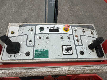 Teleskooppipuominostimet 2016  Skyjack SJ 45 T 15,70m Teleskop-Arbeitsbühne (7)