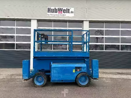 Piattaforme aeree a pantografo 2007  Genie GS 3268 11,75m Diesel Scherenarbeitsbühne (1)