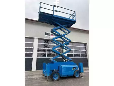 Piattaforme aeree a pantografo 2007  Genie GS 3268 11,75m Diesel Scherenarbeitsbühne (13)