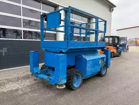 Piattaforme aeree a pantografo 2007  Genie GS 3268 11,75m Diesel Scherenarbeitsbühne (5)