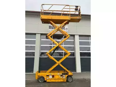Scherenarbeitsbühne 2021  Haulotte Compact 8 - Scherenarbeitsbühne 8,2m, BJ 2021 (8)