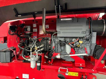 Articulated Boom 2020  Genie S45XC - 15,7m Diesel Teleskoparbeitsbühne 4x4 (12)