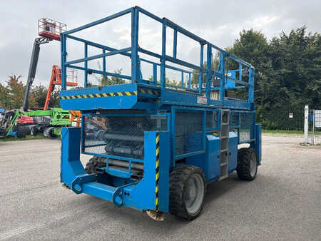 Schaarhoogwerker 2007  Genie GS 4390 RT 15,11m Diesel Scherenarbeitsbühne (3)