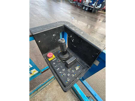 Schaarhoogwerker 2007  Genie GS 2668 RT 10m Diesel Scherenarbeitsbühne (10)