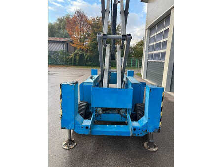 Schaarhoogwerker 2007  Genie GS 2668 RT 10m Diesel Scherenarbeitsbühne (14)