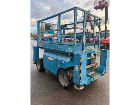 Schaarhoogwerker 2007  Genie GS 2668 RT 10m Diesel Scherenarbeitsbühne (5)