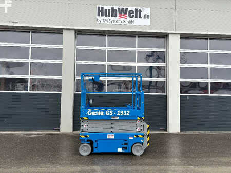 Scherenarbeitsbühne 2012  Genie GS1932 - 7,80m Scherenarbeitsbühne (1)