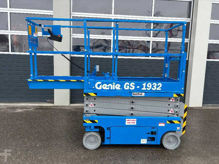 Scherenarbeitsbühne 2012  Genie GS1932 - 7,80m Scherenarbeitsbühne (10)