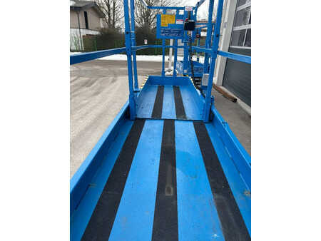 Pracovní plošina s nůžkovým zdvihem 2014  Genie GS 2032 8,10m Scherenarbeitsbühne *Akkus NEU* (10)