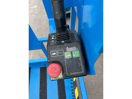 Pracovní plošina s nůžkovým zdvihem 2013  Genie GS 2646 10m Scherenarbeitsbühne *Akkus NEU* (11)