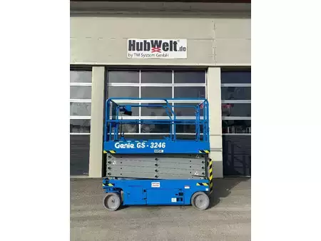 Saxliftar 2015  Genie GS 3246 - 11,60m Scherenarbeitsbühne *Akku neu* (1)