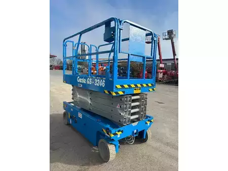 Saxliftar 2015  Genie GS 3246 - 11,60m Scherenarbeitsbühne *Akku neu* (5)