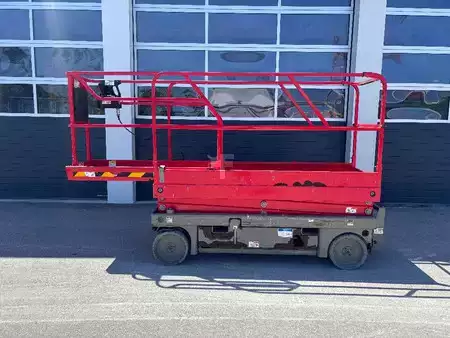 Scherenarbeitsbühne 2016  Haulotte Compact 8 - 8,2m Elektro Scherenarbeitsbühne (7)