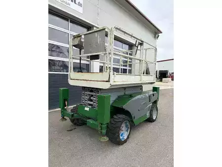 Scherenarbeitsbühne 2007  Haulotte Compact 12 DX 12m Diesel Scherenarbeitsbühne (17)