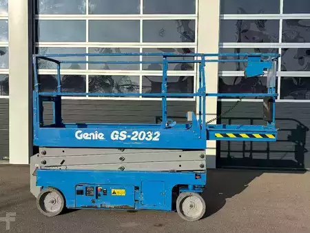 Pracovní plošina s nůžkovým zdvihem 2016  Genie GS 2032 8,20m Scherenarbeitsbühne (6)