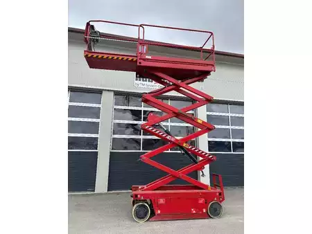 Ollós munka emelvény 2013  Iteco IT8290 10,15m Scherenarbeitsbühne *Akkus NEU* (11)