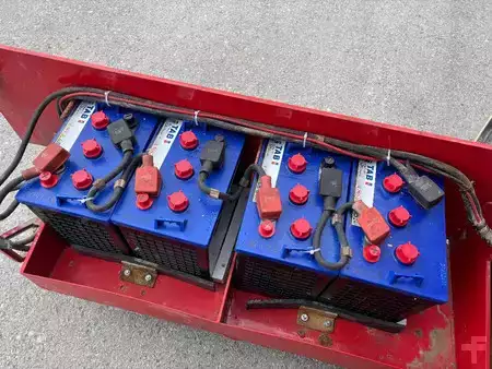 Ollós munka emelvény 2013  Iteco IT8290 10,15m Scherenarbeitsbühne *Akkus NEU* (7)