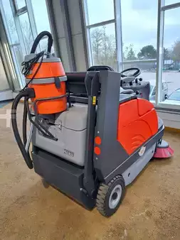 Feie- og støvsuging maskiner 2025  Hako B 1200 RH (4)