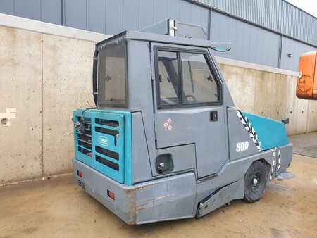 Veegmachine 2017  TENNANT 800 (2)