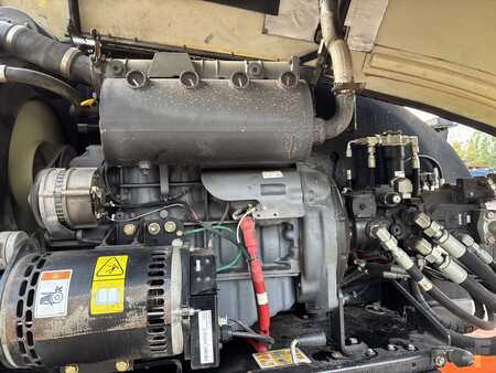 Kloubová pracovní plošina 2014  JLG 860 SJ (16)